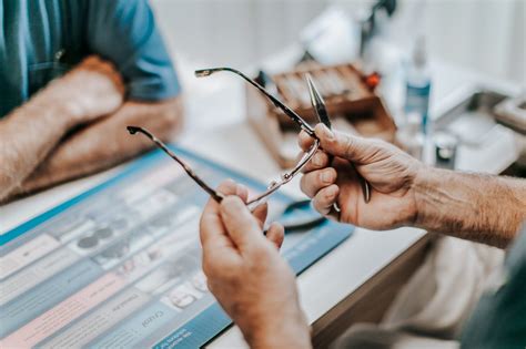 Glasses Repair Glasgow .